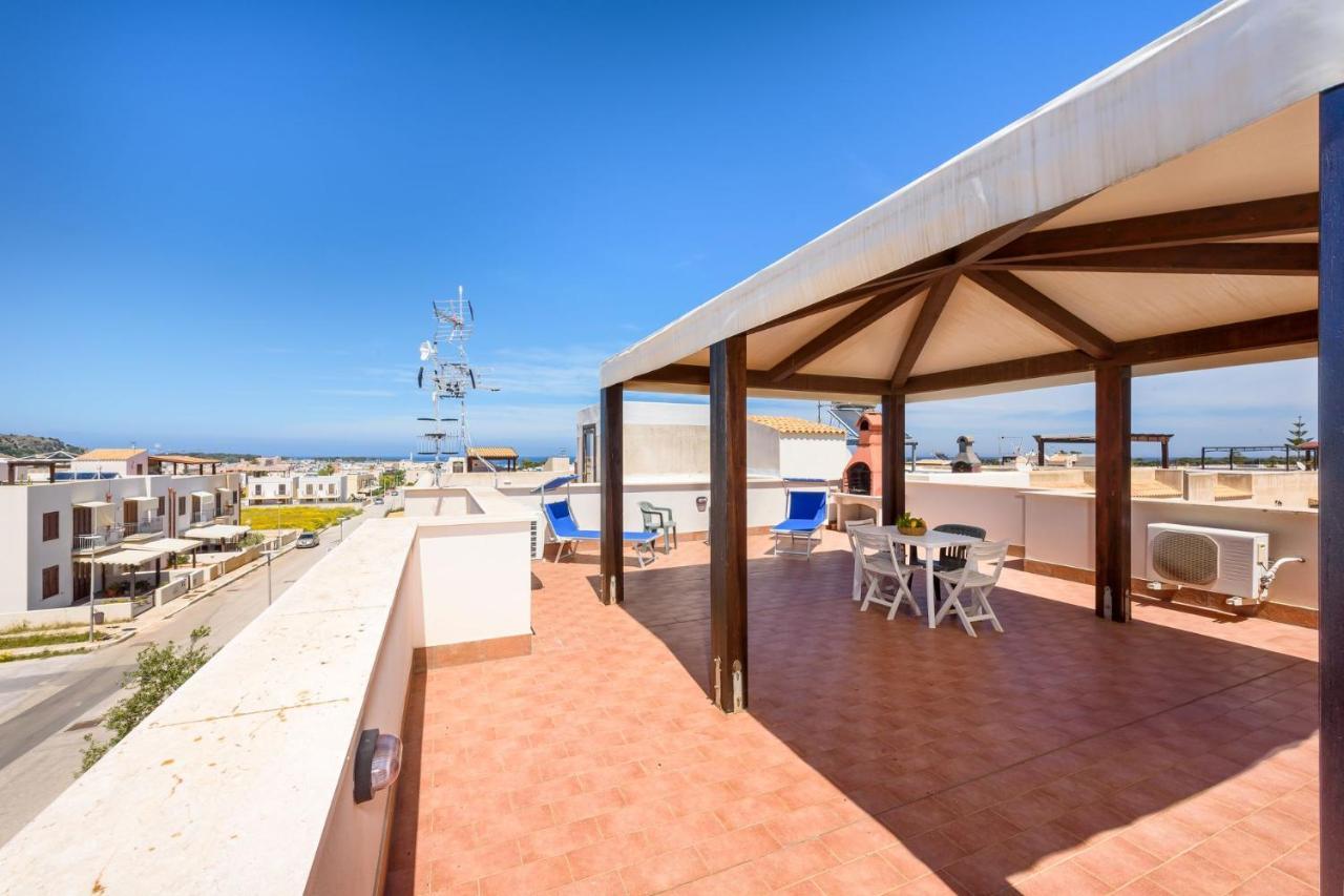 I Tre Golfi - Appartamenti Con Terrazzo Fino A 800 Mt Dal Mare San Vito Lo Capo Exteriör bild
